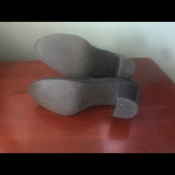 Gifted! Anne Klein Leather Ankle Boots - Picture 3 of 8